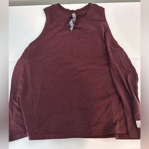 Vuori Energy Top - Size L, Maroon